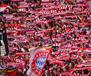 Aktion bei FC Bayern München Fan-Shop